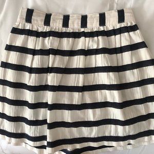OshKosh B'gosh, size 5 striped